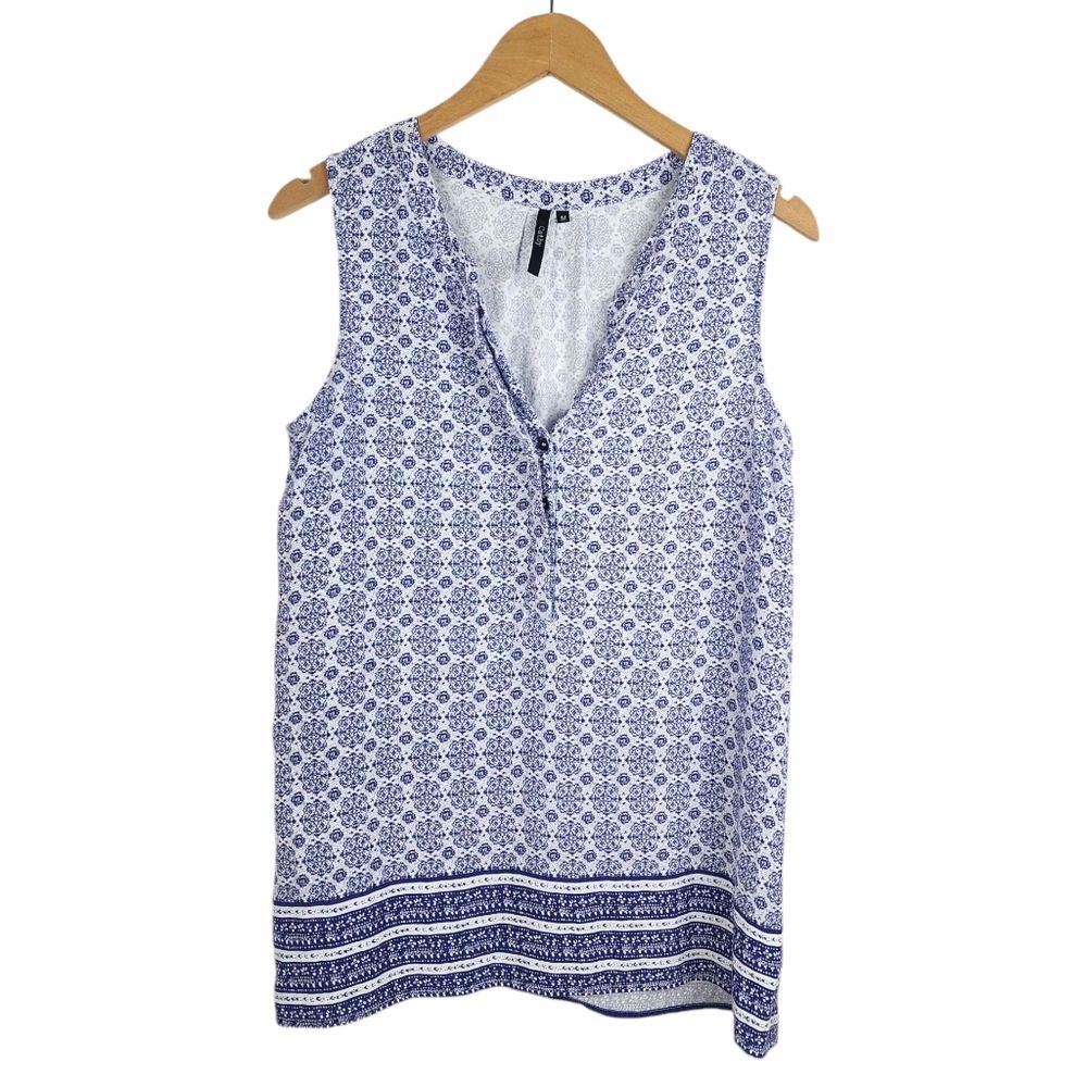 Cathy Sleeveless Top Blouse Neck Floral Blue White 1/4 Button Up Rayon Size M